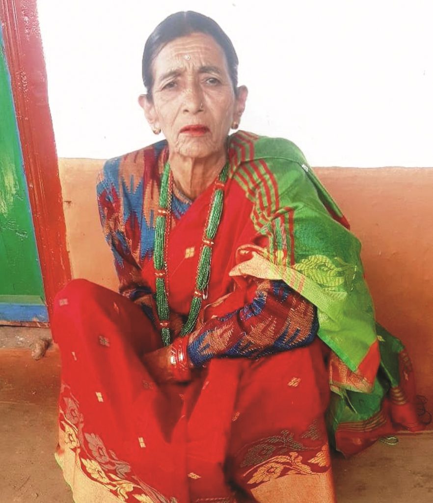 सत्र वर्षदेखि बेपत्ता छोरो फर्कने आशामा ७१ वर्षे आमा