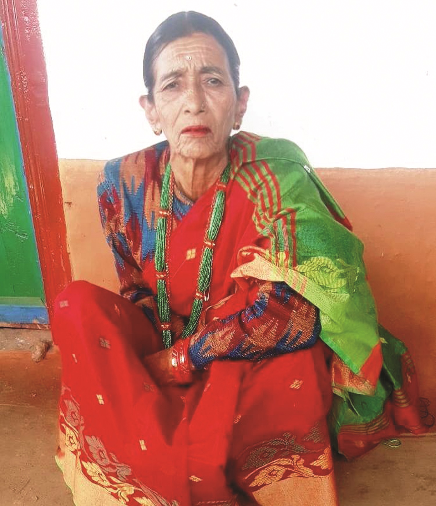 सत्र वर्षदेखि बेपत्ता छोरो फर्कने आशामा ७१ वर्षे आमा