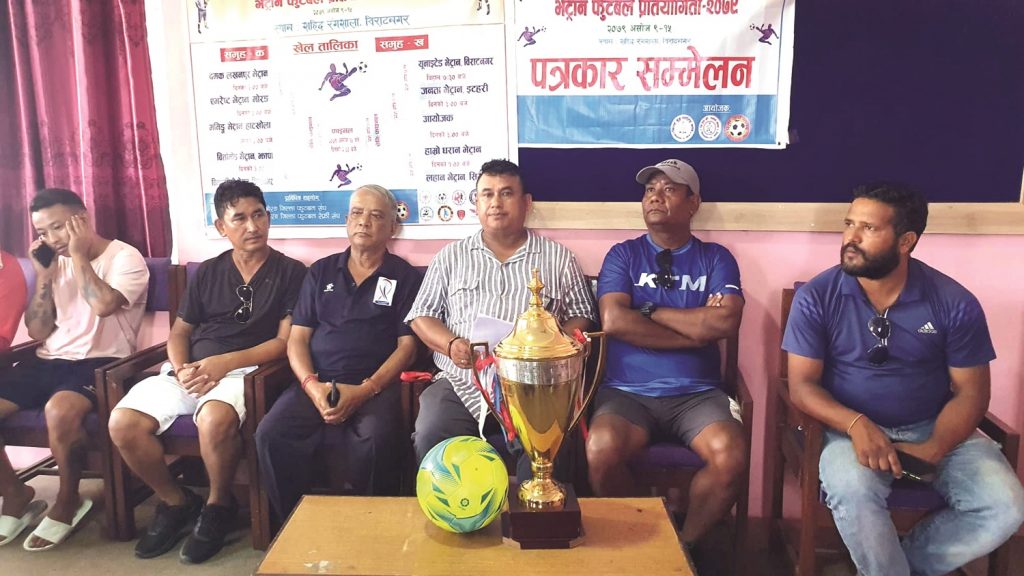 स्वर्गीय बन्टी स्मृति भेट्रान्स फुटबल हुँदै