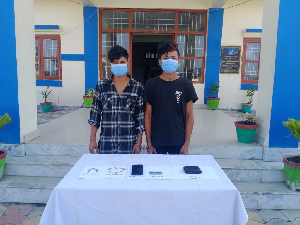 सुनको सिक्री चोरी आरोपमा दुई जना पक्राउ