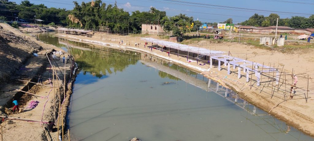 आज साँझ अस्ताउँदो सूर्यको पूजा गरेर  छठपर्व मनाइदैं