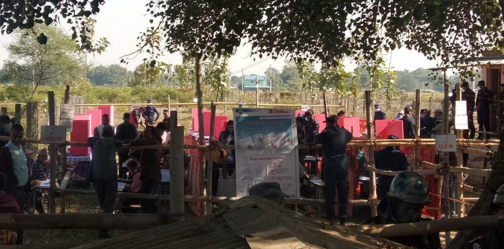 माेरङकाे बूढीगंगामा राेकिएकाे तीन घण्टापछि मतदान सुरु