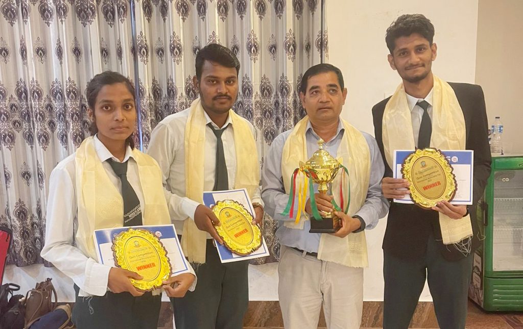 हाजिरीजवाफ प्रतियोगितामा मेरील्याण्ड कलेज प्रथम