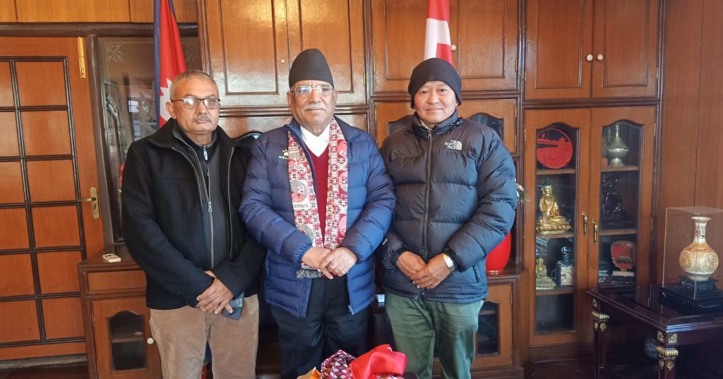 अजम्बर काङ्माङले प्रचण्डलाई भने, ‘तपाईंले मलाई बधाई दिन पाउनु भएन, ठीकै छ’
