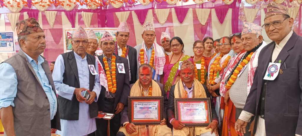 सांसद पोखरेल र उप्रेती सम्मानित