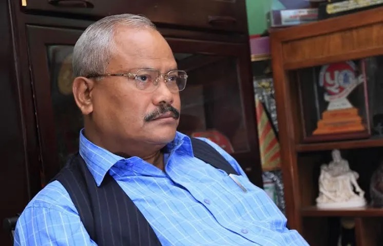 आत्मसमीक्षा छैन, दोषजति अरुलाई