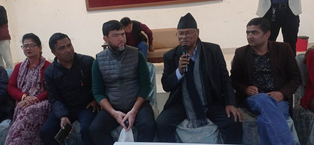 कांग्रेस–एमाले मिलेर सरकार बनाउनुपर्छ : विजयकुमार गच्छदार