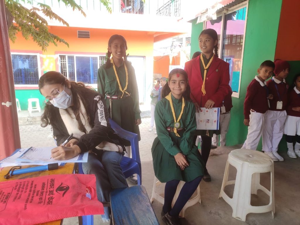 जेम्स स्कुलमा निशुल्क आँखा शिविर