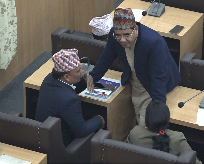 प्रदेशसभा सदस्यहरूको शपथ ग्रहणको फोटो फिचर