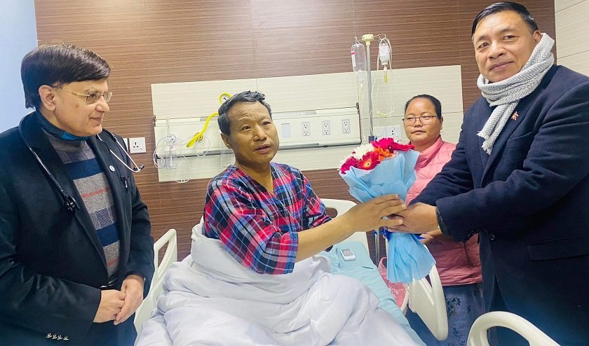 वर्षमानको स्वास्थ्यबारे जानकारी लिन उपराष्ट्रपति पुन पुगे सुमेरु अस्पताल