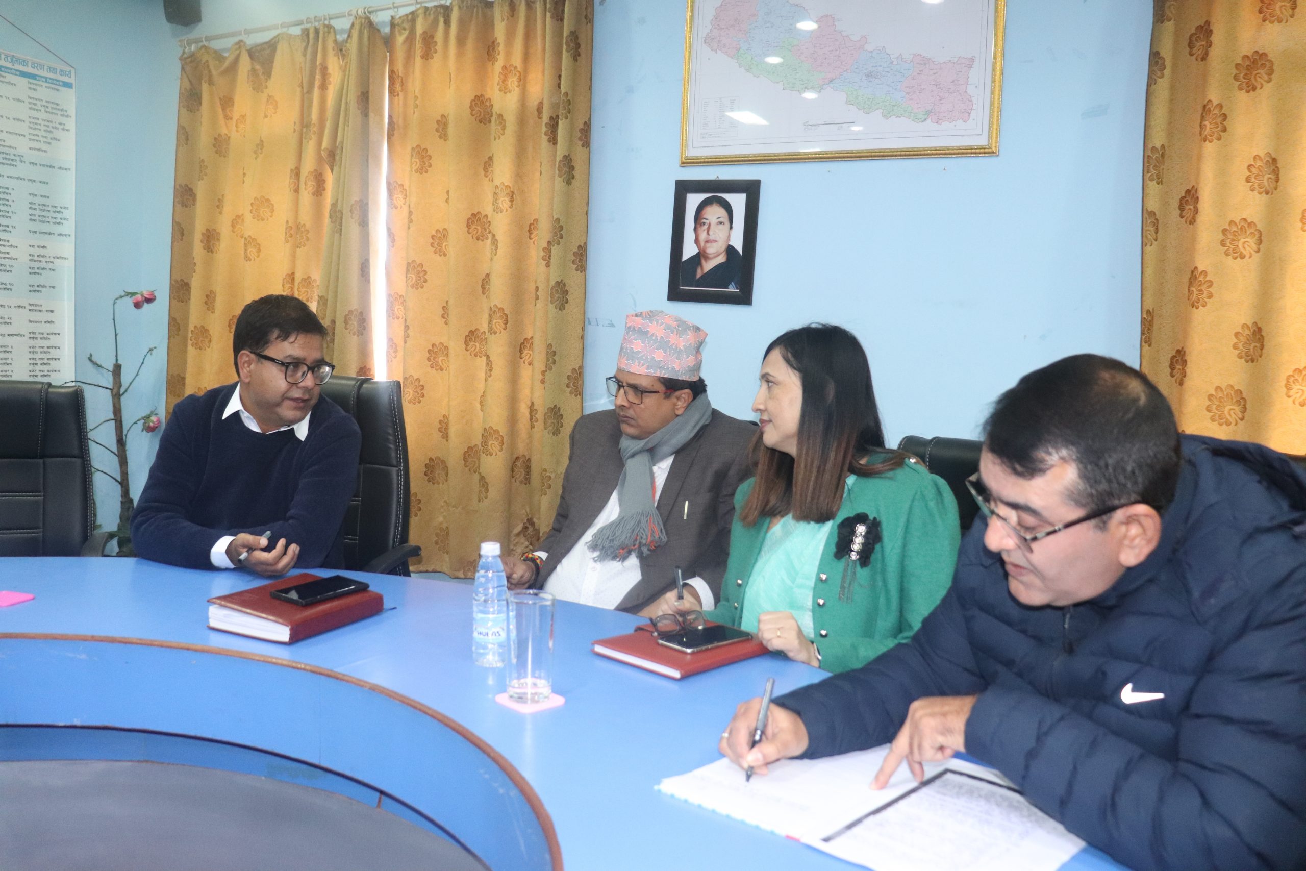 केवल तथा नेटको तार व्यवस्थापनमा महानगर कठोर बन्दै, अटेर गर्ने कम्पनीका तार महानगरले काट्ने