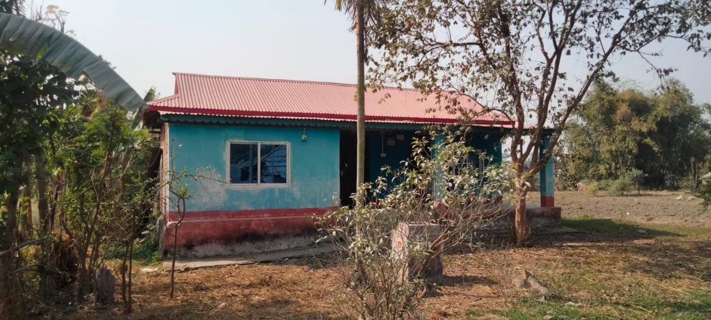 एकै जनालाई दर्जनौं लघुवित्तको ऋण ! घर छोड्दै भाग्दै ऋणिहरू