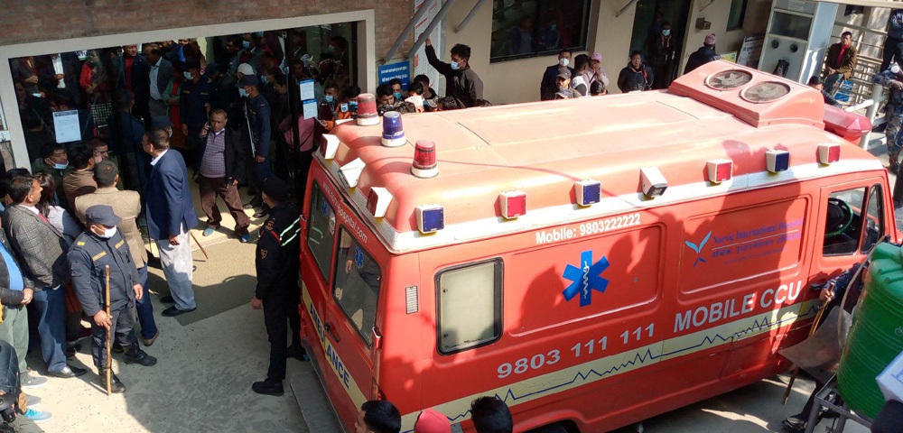 कांग्रेसका नेता भण्डारीलाई थप उपचारका लागि लगियो भारत