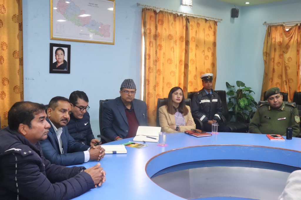 पार्किङ व्यवस्थापनको निर्णयबाट महानगर पछि हट्दैन :  कोइराला