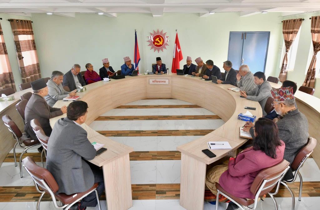 एमाले केन्द्रीय बैठक झापामै किन ?