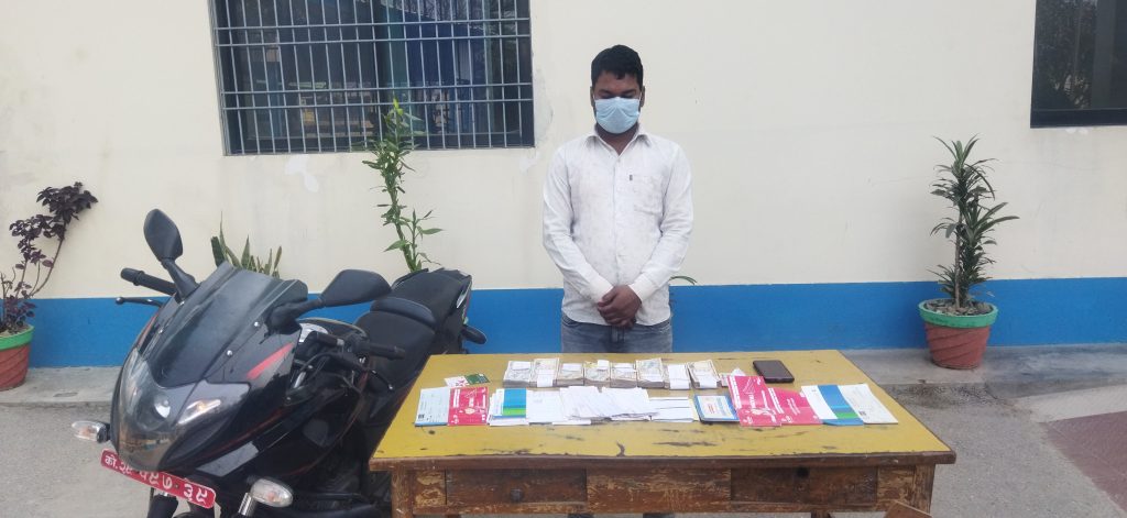 चर्चित हुण्डी कारोबारी धर्मानन्द साह विराटनगरबाट पक्राउ