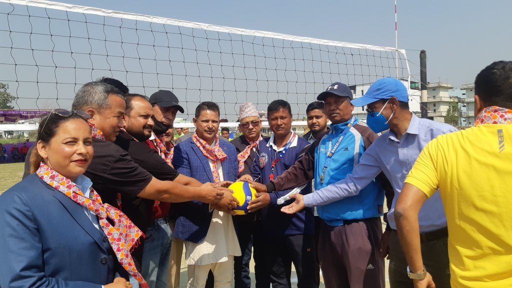 मोरङमा जिल्लास्तरीय भलिबल सुरु, उद्घाटन खेलमा इडनबर्ग विजयी