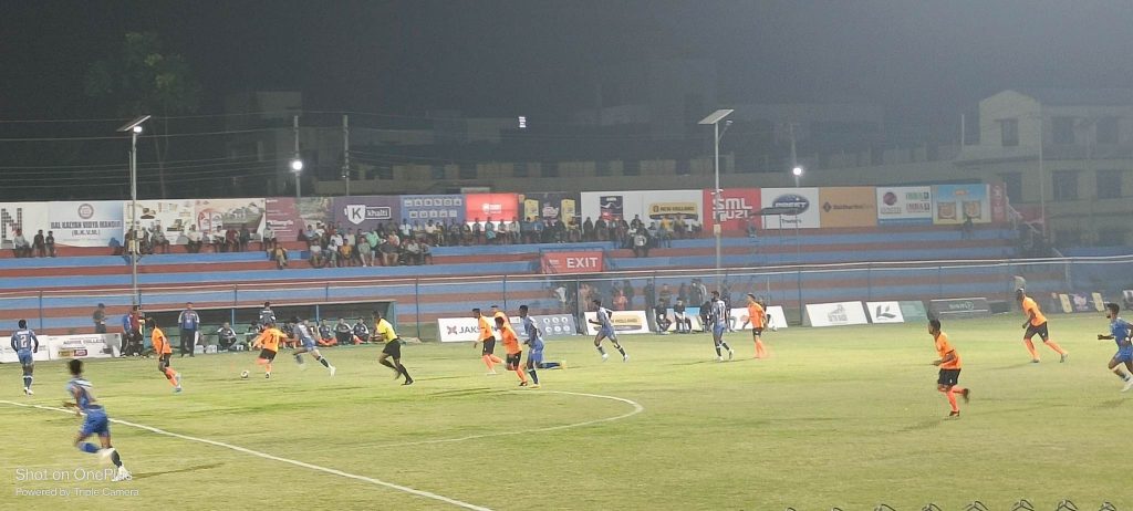 विराट गोल्डकपको दोस्रो सेमिफाइनल : पहिलो हाफमा भारत र एपीएफ बराबरी