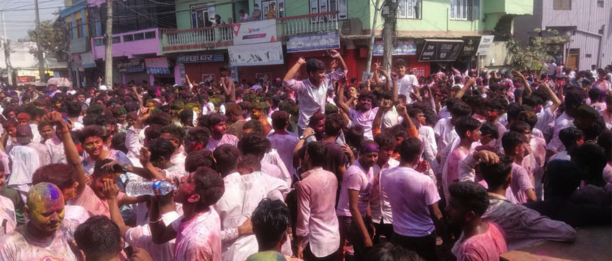 विराटनगरमा होलीको उल्लास (फोटो फिचर)