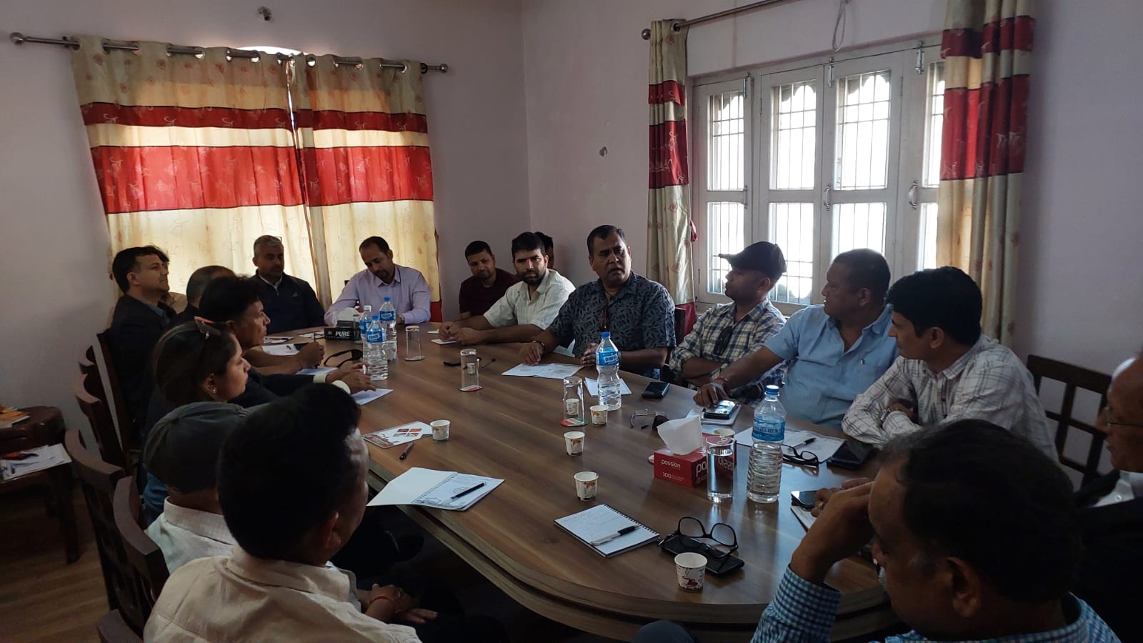 स्वदेशमा उद्योग खोल्न र सञ्चालन गर्न कठिन