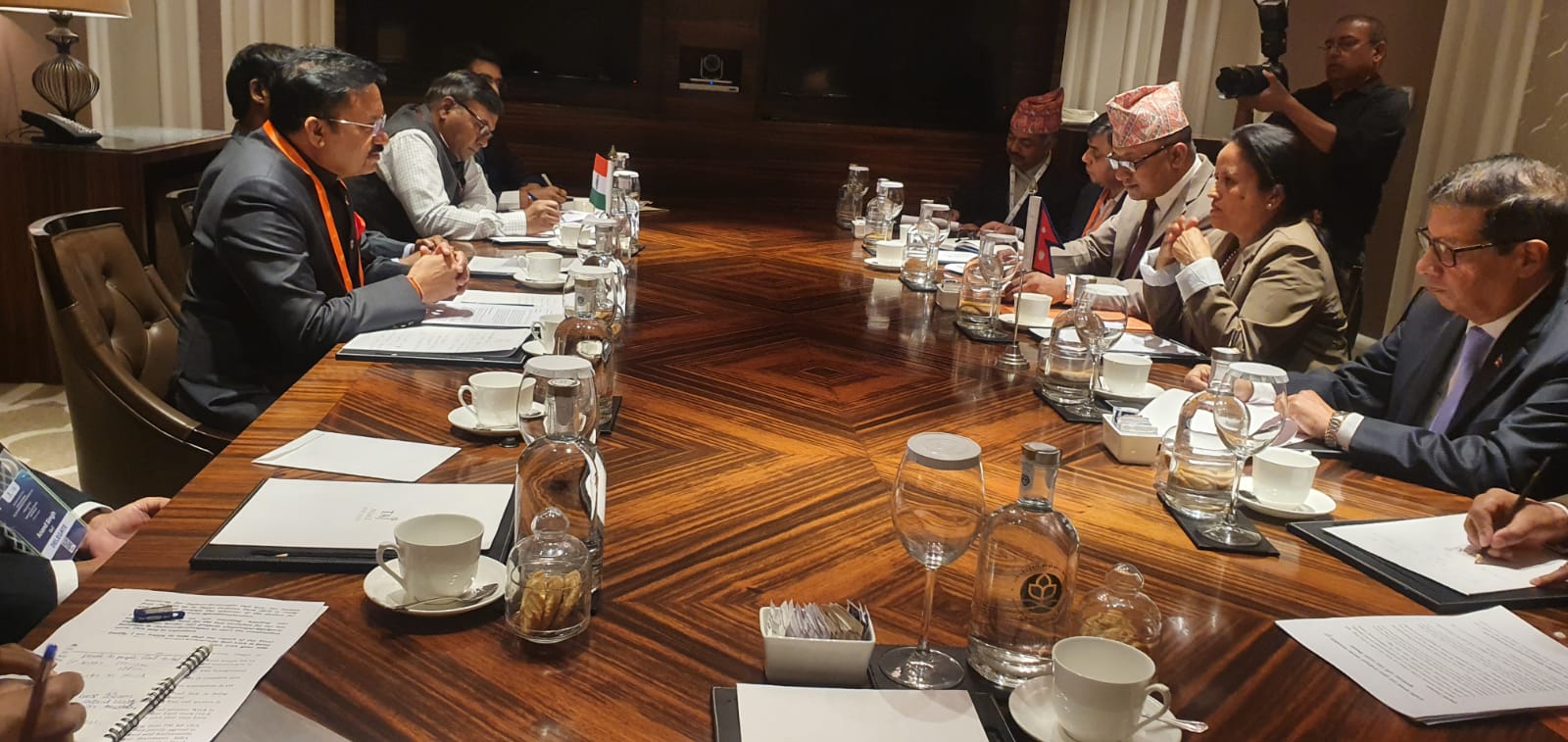 नेपालमा टेलिफोन गर्दा लाग्दै आएको महसुलको दर घटाउन भारतसँग सञ्चारमन्त्री शर्माको आग्रह