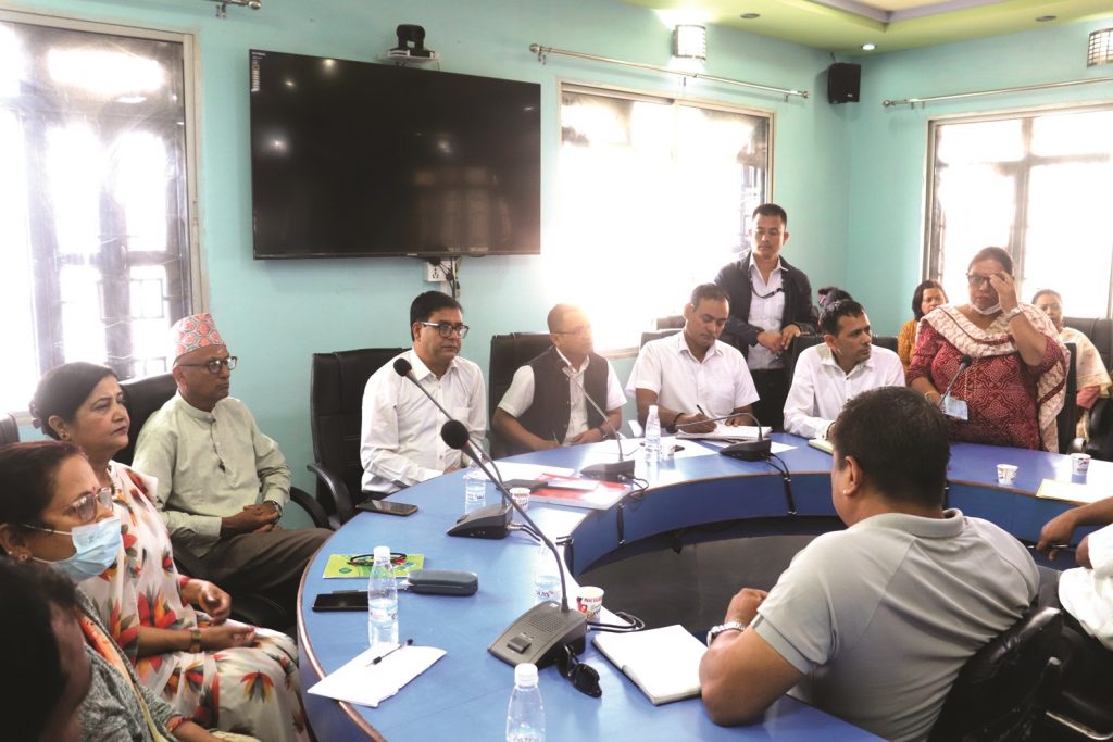 आगामी बजेटका लागि सुझाव लिँदै महानगर