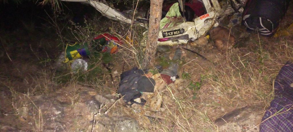  बैतडीको जीप दुर्घटना हुँदा ६ जनाको मृत्यु