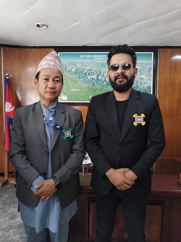 बालेन र  हर्कले गरे भेटघाट