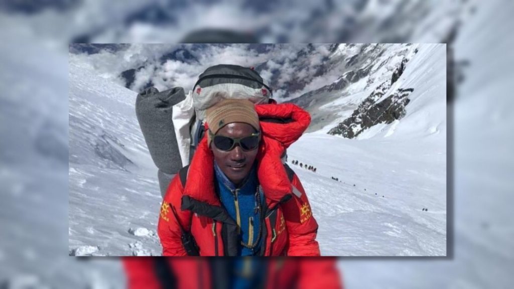 कामीरिता शेर्पा कीर्तिमान कोर्दै २८ औं पटक सगरमाथाको चुचुरोमा