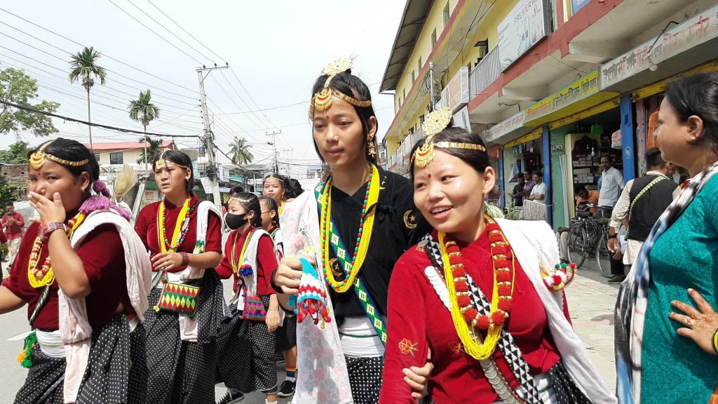 यसपटकको उभौली सडकमा