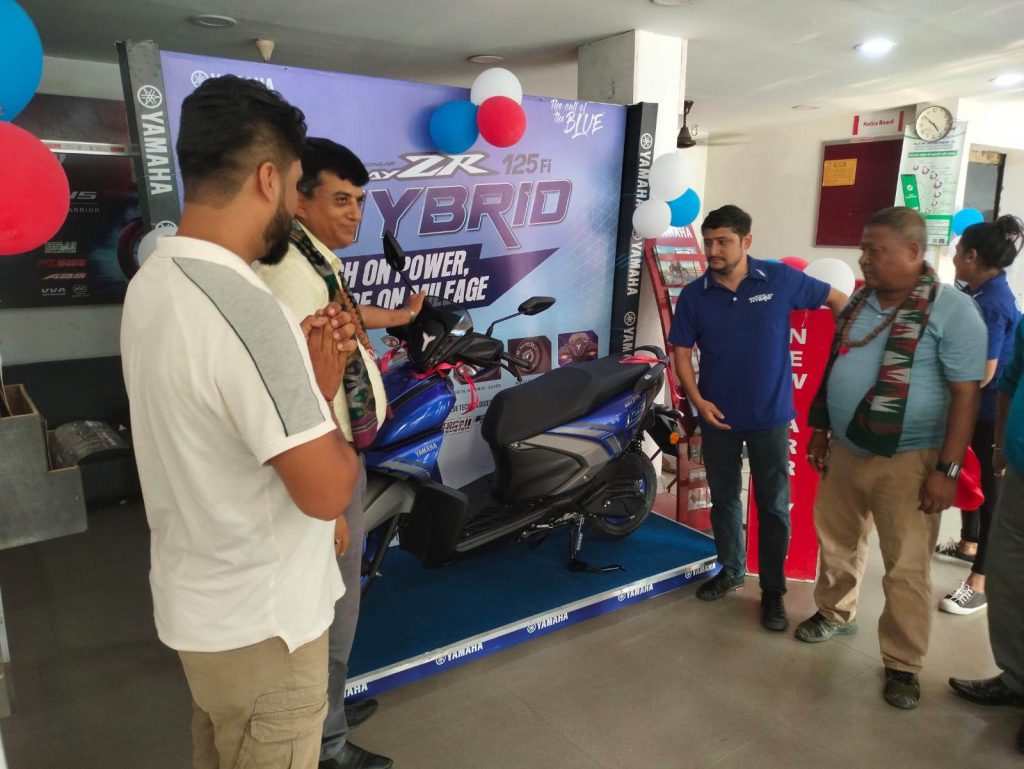 यामाहाले बजारमा ल्यायो रे जेडआर १२५ हाइब्रिड स्कुटर