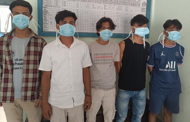 यात्रुवाहक बसमा आगजनी गरेको आरोपमा पाँच जना पक्राउ