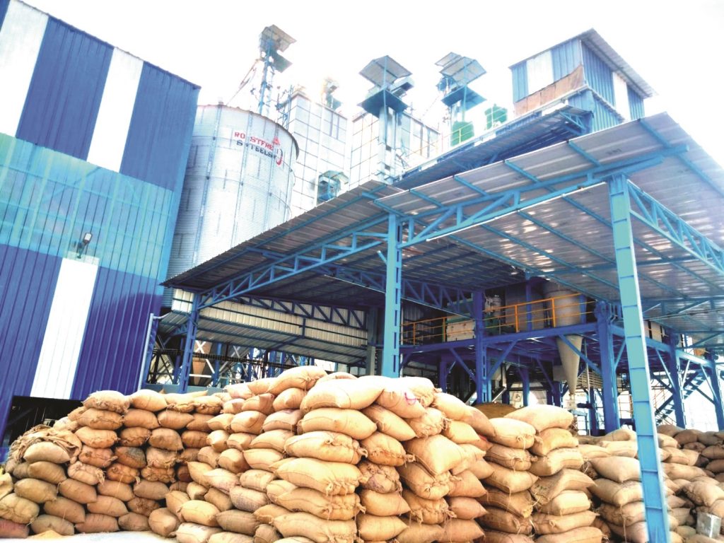 आरजु राईसमिलको ‘धान क्रान्ति’ : महँगोमा धान खरिद सस्तोमा ‘लङ् ग्रेन’ चामल