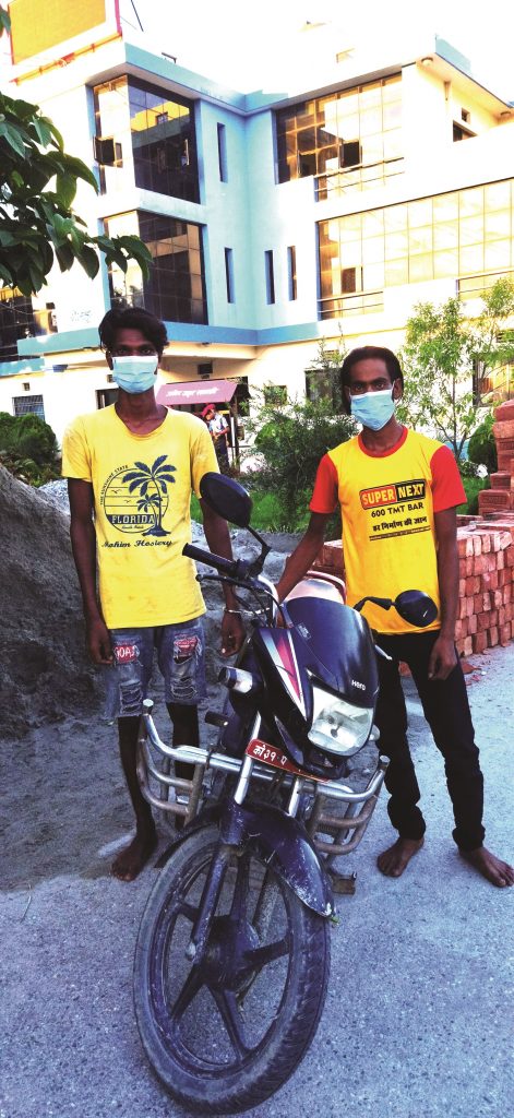 मोटरसाइकल चोरीमा संलग्न दुई जना पक्राउ