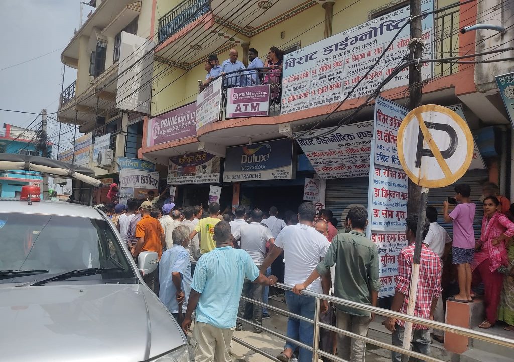 उपमेयरको मेडिकलमा अनुगन गरेपछि विवाद , अनुगमन टोलीलाई इनरुवाका मेडिकल व्यवसायीले थुने