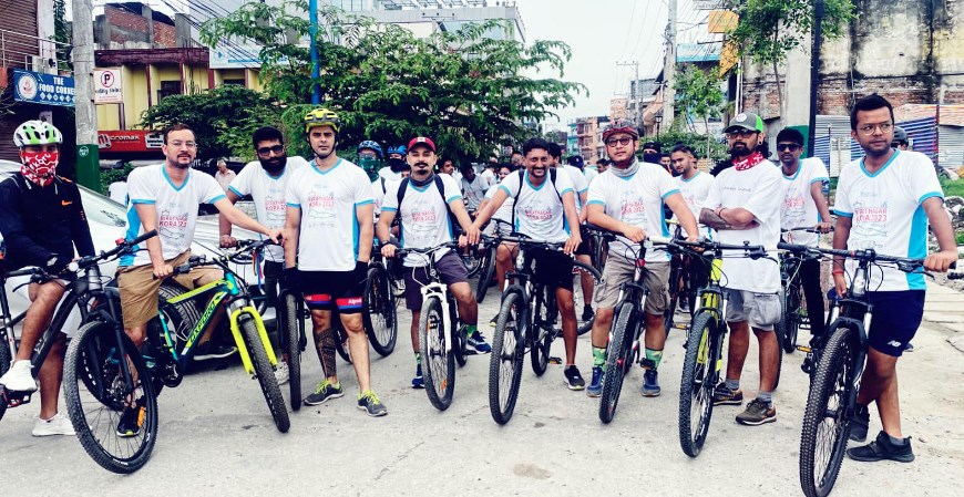 विराटनगरमा भुकम्पपीडितको सहायताको लागि साइक्लिङ