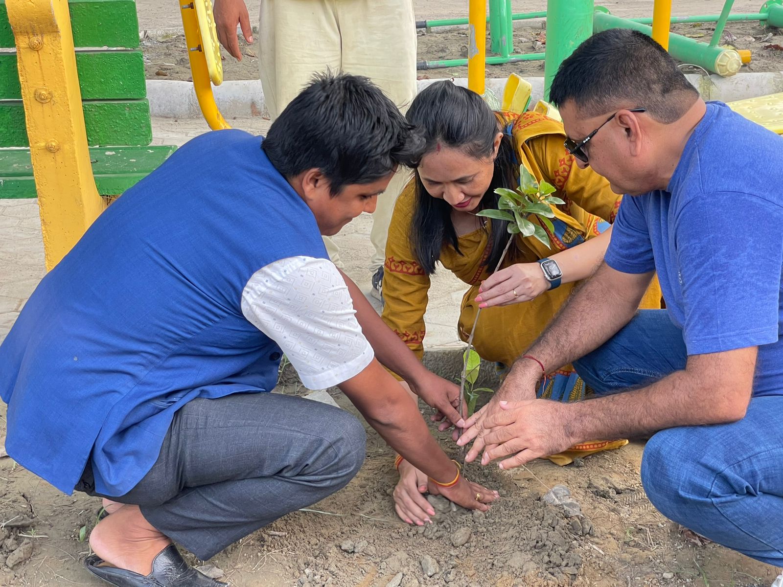 हाटखोलाको खुल्ला व्यायामशालाको सौन्दर्यकरण गरिँदै