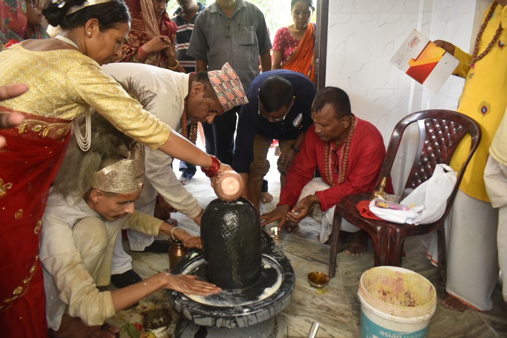 ग्रामथानको रामजानकी मन्दिरमा मूर्ति अनावरण