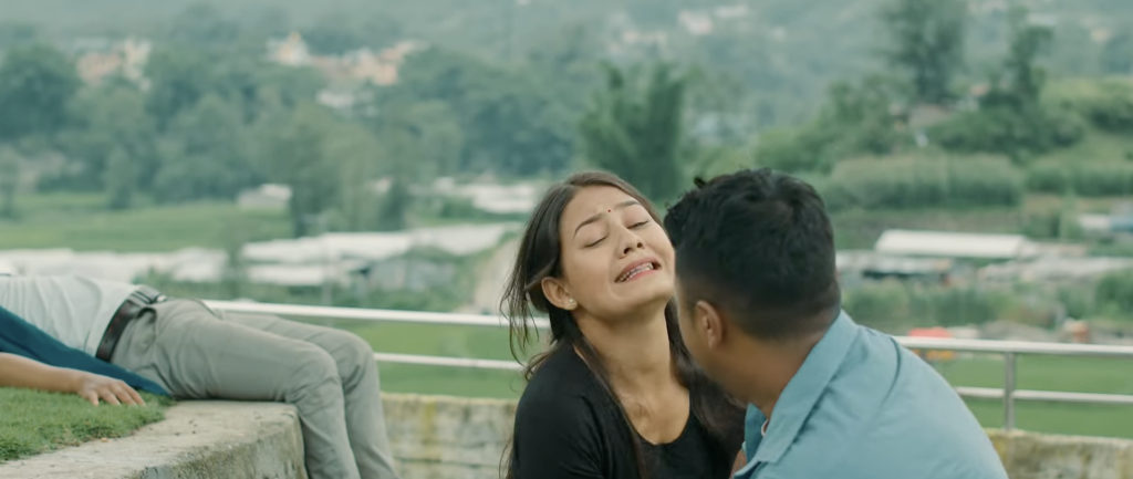 कर्साङ र उर्मिलाको अभिनय रहेकोन ‘तेही देउरालीमा’ बजारमा (भिडियो)