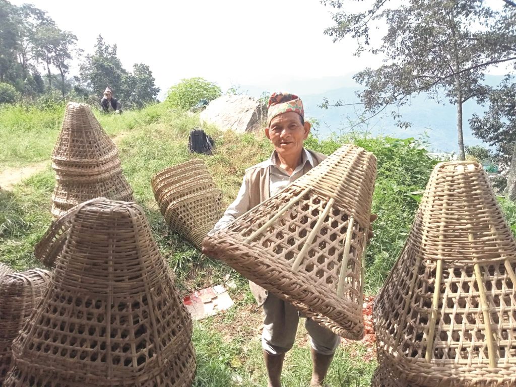 डोको बेचेरै वर्षमा ७ लाख कमाइ !