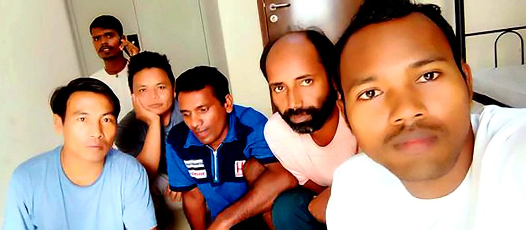 सम्झौता अनुसारको काम नपाएपछि दुबईमा ८ नेपाली बन्धक