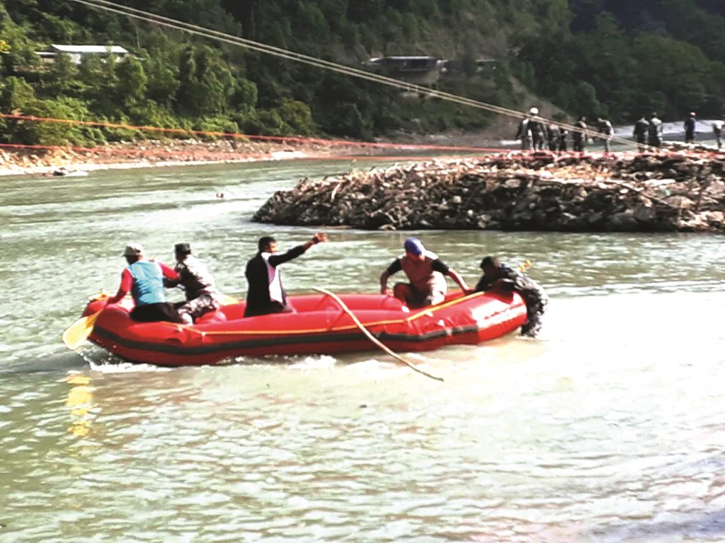 सशस्त्र प्रहरीले बढायो गोताखोरको संख्या