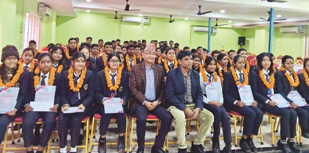 शिक्षादीप कलेजमा ९१ विद्यार्थीलाई छात्रवृत्ति