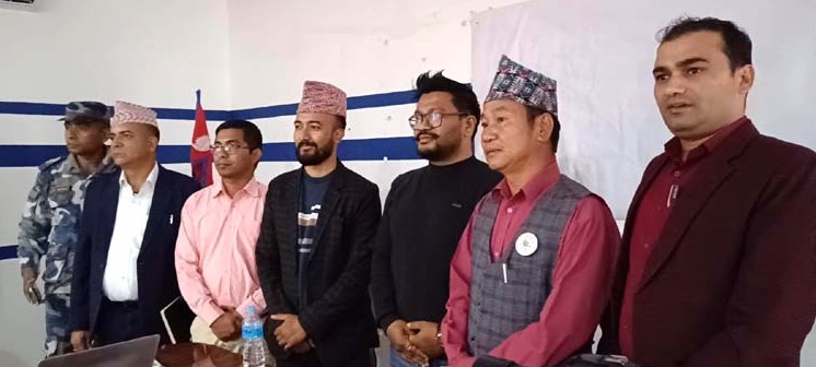 विमानस्थलको संभाव्यता अध्ययन गर्ने टोली धरानमा