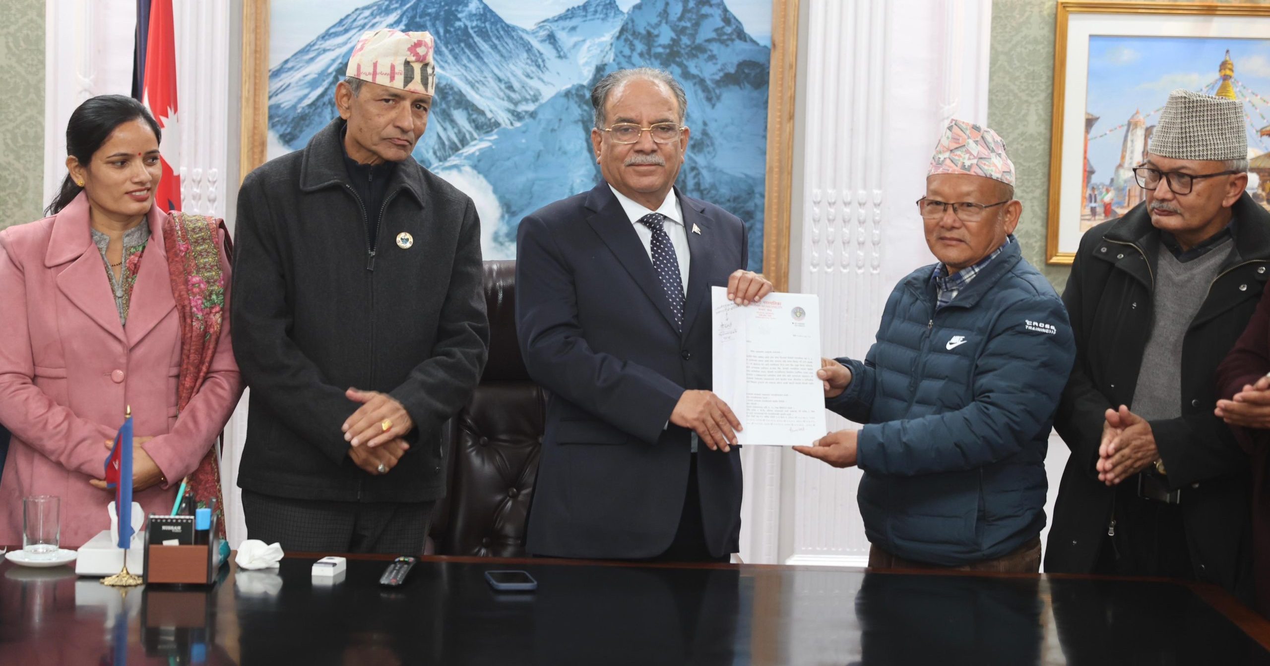 प्रहरी अस्पताललाई बेलबारीमै पुन:स्थापनाको माग गर्दै प्रधानमन्त्रीलाई ज्ञापन