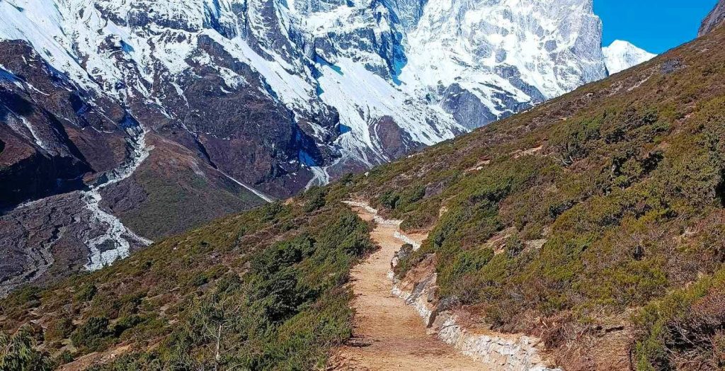 खुम्बुका सडक : अति मनमोहक (फोटो)