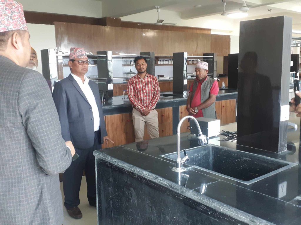 मनमोहनमा पानी परीक्षण प्रयोगशाला