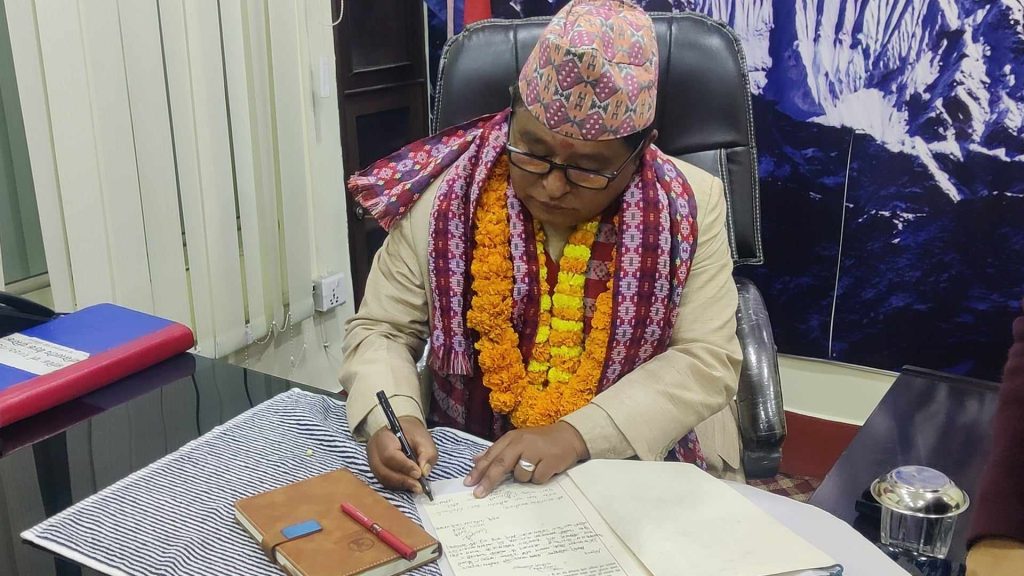 कोशीका नवनियुक्त स्वास्थ्य मन्त्रीद्वारा संघीय सरकारसँग मुटु रोग विशेषज्ञ चिकित्सक माग गर्ने निर्णय