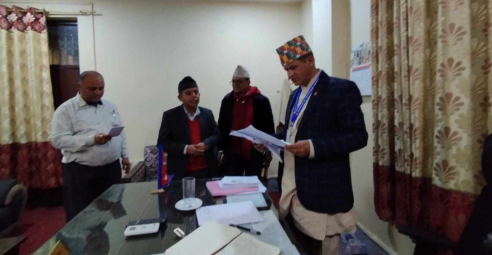 पेशाकर्मीको सुरक्षा माग गर्दै मुख्यमन्त्रीलाई ज्ञापन