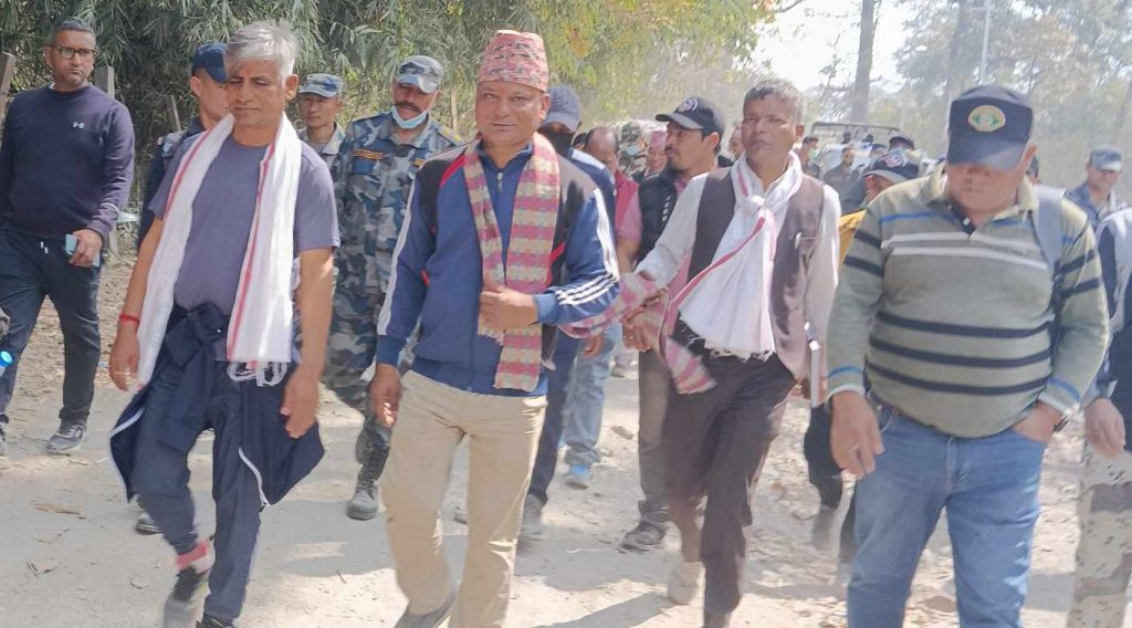 बाहुनडाँगीदेखि बेलसोतसम्म २४३ किलोमिटर दूरी तय गर्दै हात्तीमैत्री पदयात्रा समापन